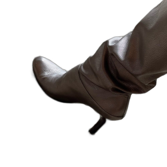Over the knee heeled boots - Picture 1 of 10